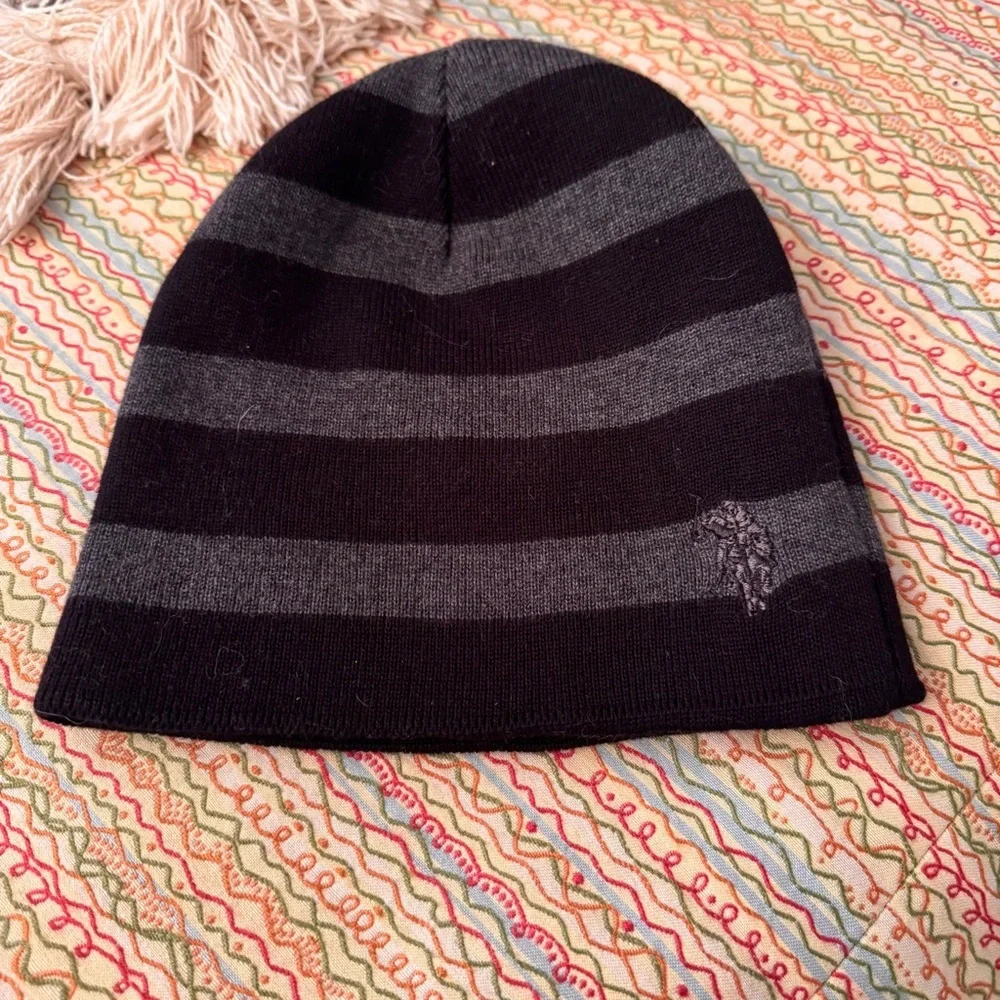 US Polo Assn Hat Beanie Knit Reversible Black Gray Striped Embroidered Winter